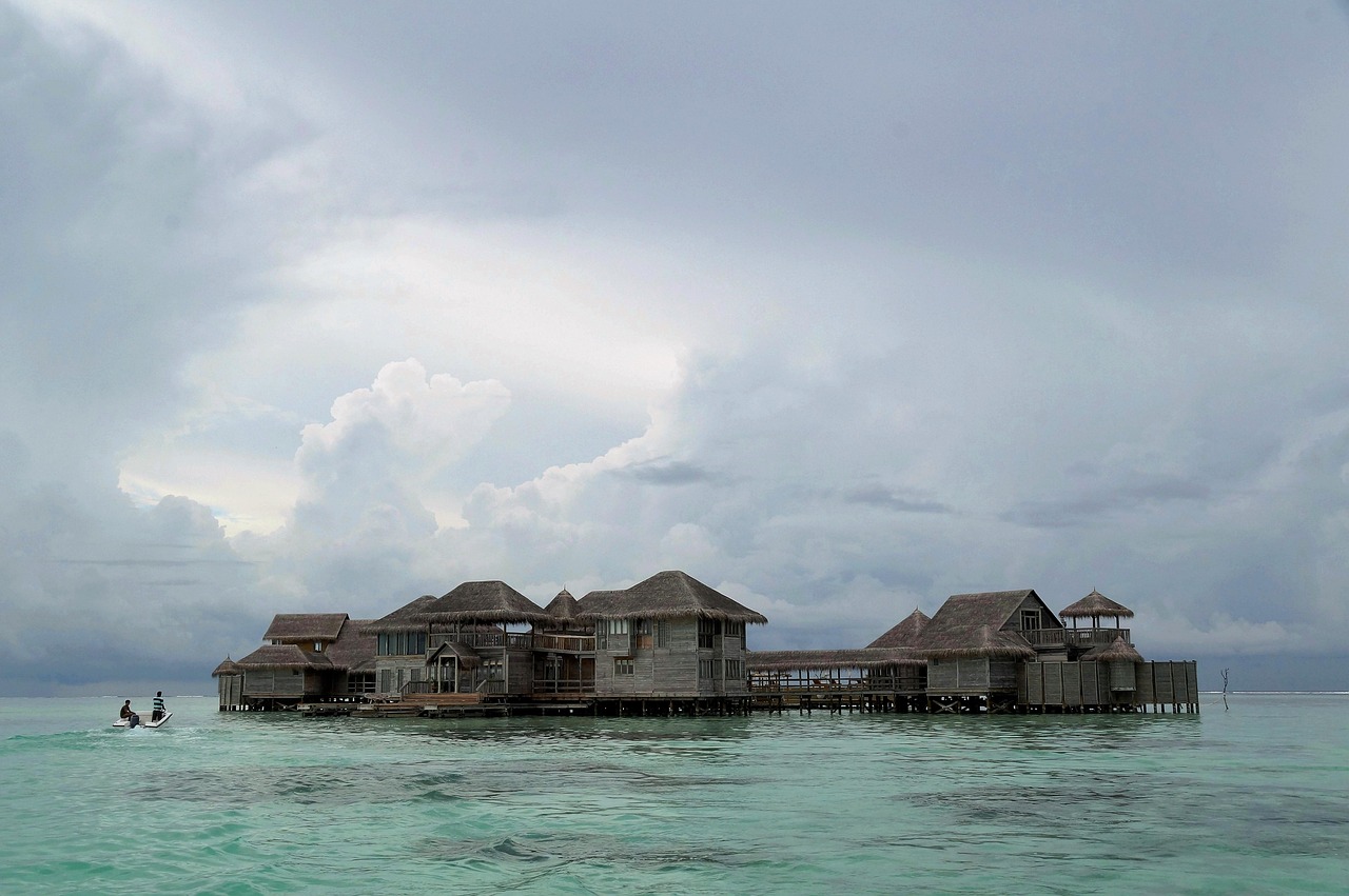 Maldives Water Villa Stays for Perfect Getaways