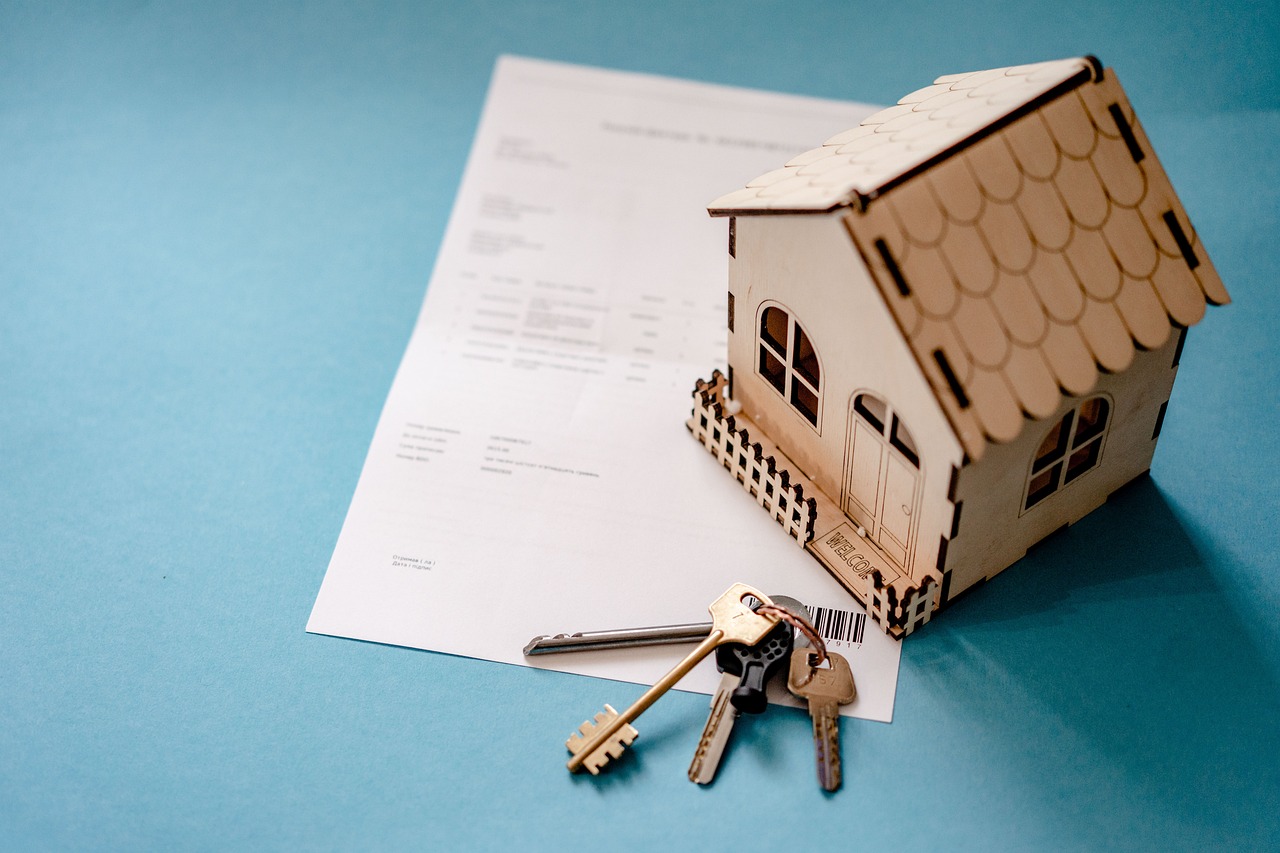 Florida Mortgage Brokers vs. Direct Lenders: What Homebuyers Need to Know in 2026