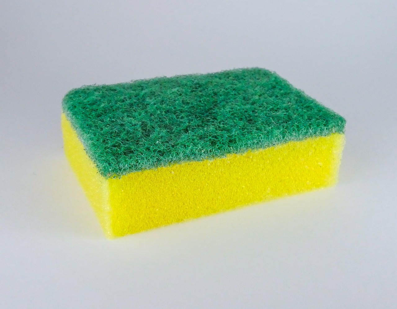 Soft Washing vs. Pressure Washing: Which Is Right for Your Edinburgh Property?