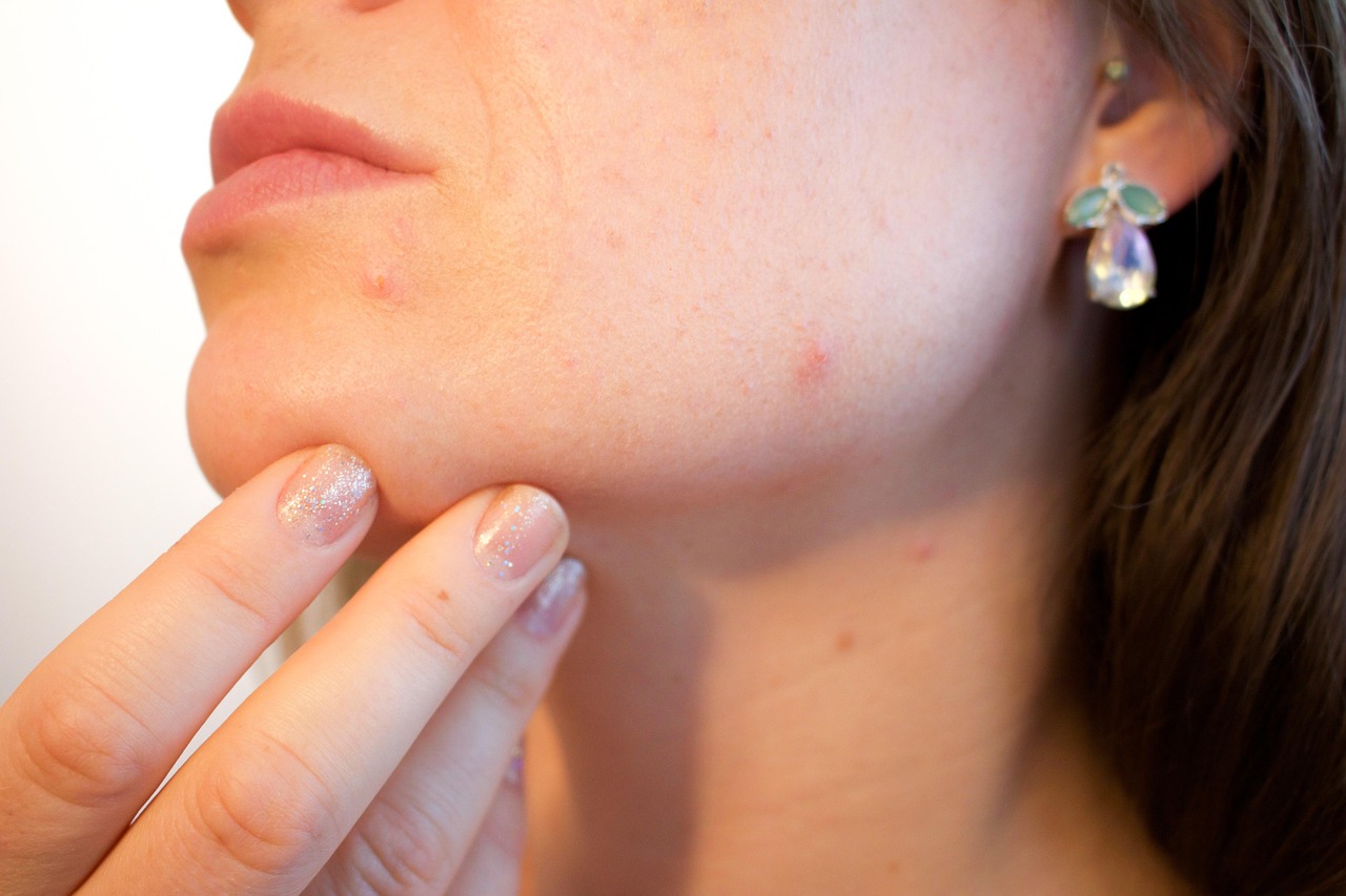 Professional Grade Skincare: Why Clinic-Quality Products Make a Real Difference