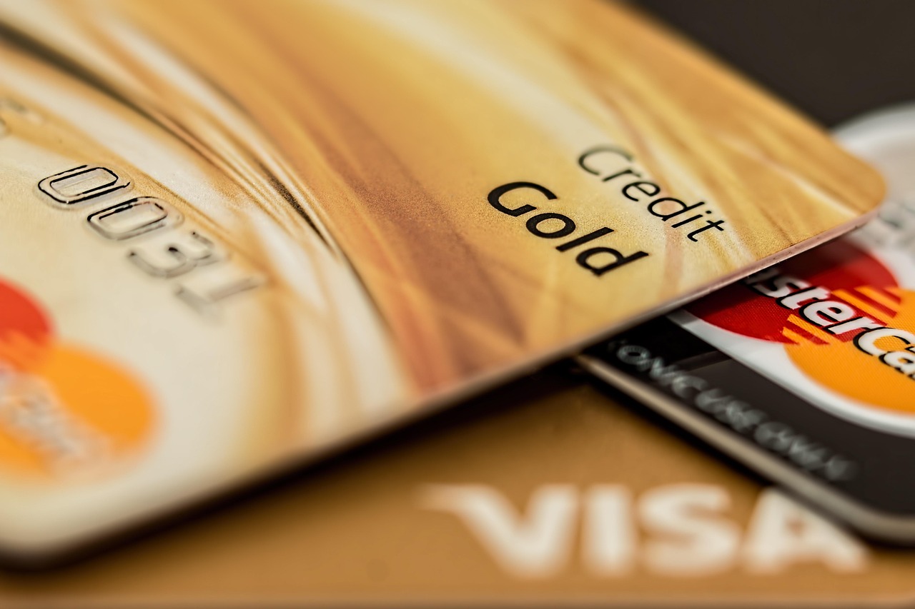 Where To Buy Card Payment Machines With Low Fees In The UK?